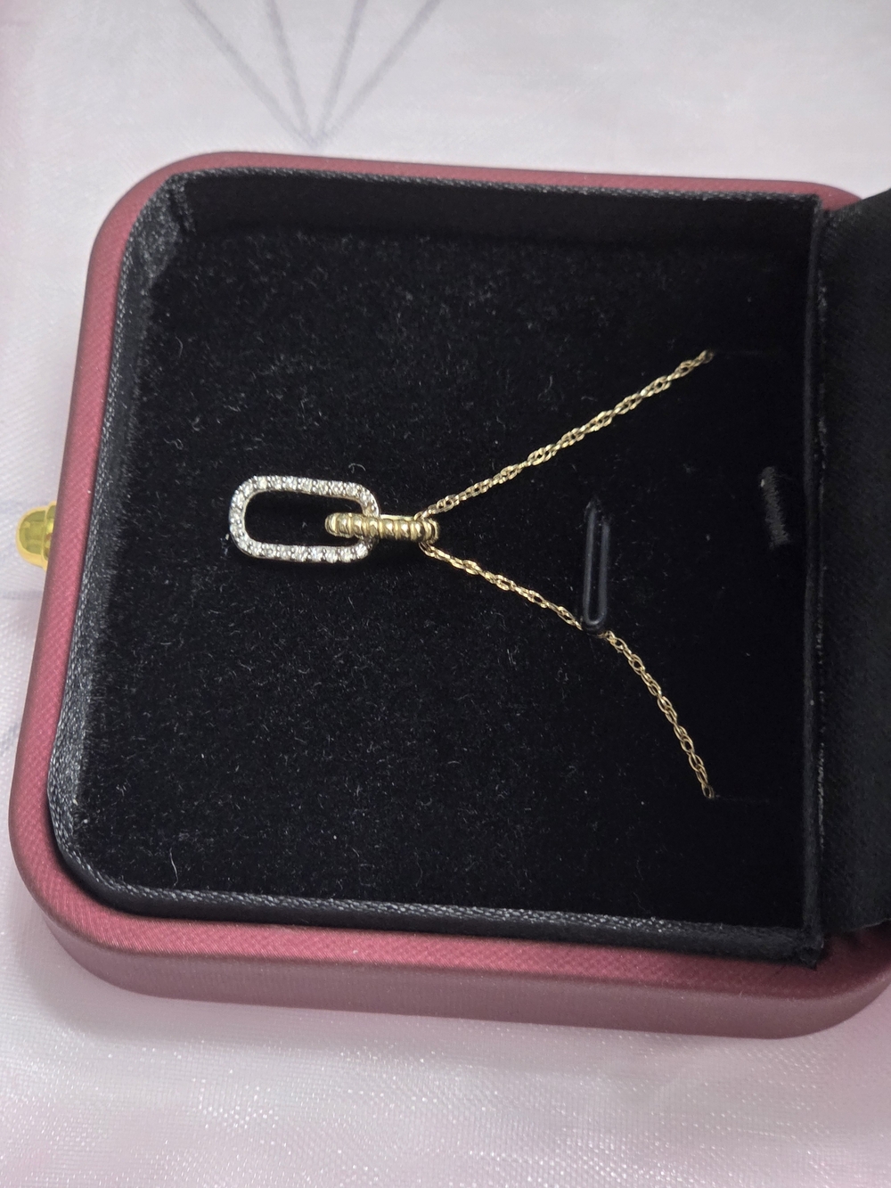 Zales 10K Gold Necklace w/Pavé Diamond Paperclip Doorknocker Pendant - Picture 5 of 16
